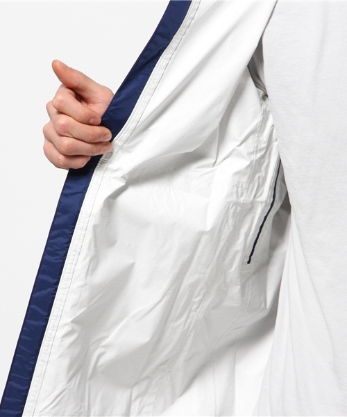 patagonia（パタゴニア）の「Patagonia / トレントシェル・ジャケット（ジャパン・スペシャル）（ナイロンジャケット・メンズ・オリーブ/ネイビー・SMALL/MEDIUM）」の10枚目の写真