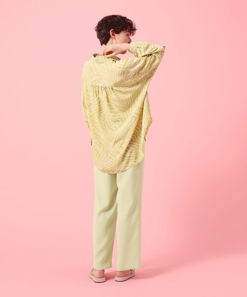 NOLLEY’S Sophi(ノーリーズソフィ)の「ゼブラ柄オーバーシャツ(シャツ/ブラウス・レディース・ベージュ系その他3/グリーン系その他3・38)」の8枚目の写真