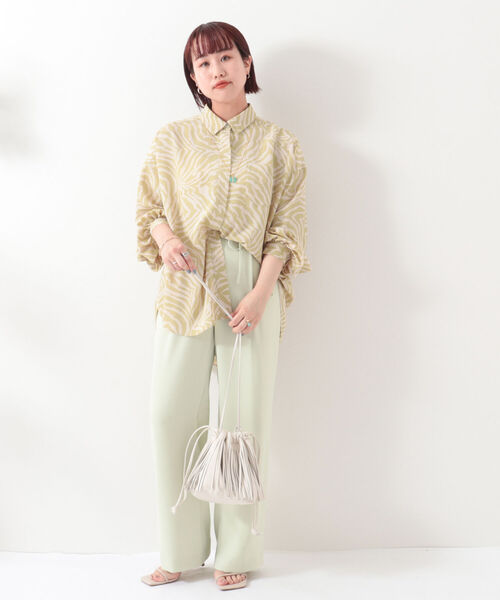 NOLLEY’S Sophi(ノーリーズソフィ)の「ゼブラ柄オーバーシャツ(シャツ/ブラウス・レディース・ベージュ系その他3/グリーン系その他3・38)」の4枚目の写真
