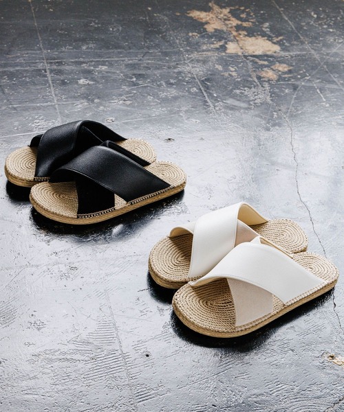 GLOBAL WORK（グローバルワーク）の「エアかるリラックスクロスエスパ/257021（サンダル・メンズ・ホワイト/ブラック・MEDIUM/LARGE）」の3枚目の写真