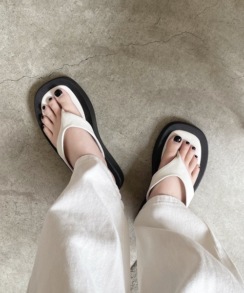 shopnikoniko（ショップニコニコ）の「フラットトングサンダル ビーチサンダル（サンダル・レディース・ブラック/ベージュ/ホワイト・L/M/S/LL）」の19枚目の写真