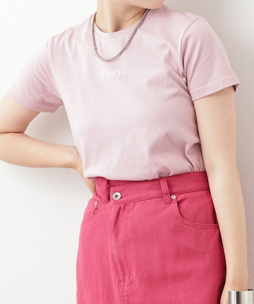 natural couture(ナチュラルクチュール)の「旬のカラーリングが目を惹く ベーシック半袖ロゴT(Tシャツ/カットソー・レディース・イエロー/オフホワイト/ピンク/ブラック・FREE)」の4枚目の写真