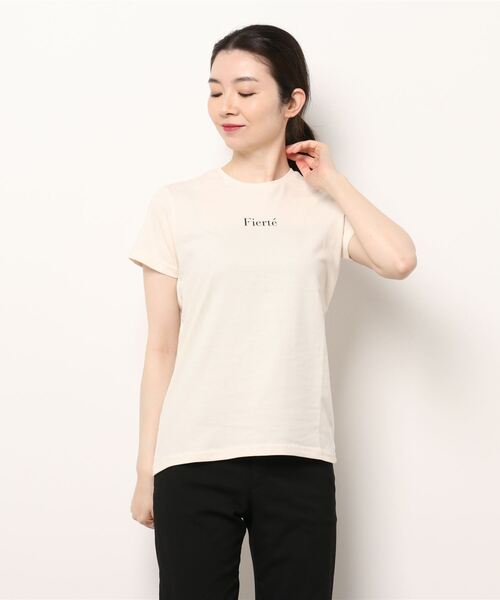 natural couture(ナチュラルクチュール)の「旬のカラーリングが目を惹く ベーシック半袖ロゴT(Tシャツ/カットソー・レディース・イエロー/オフホワイト/ピンク/ブラック・FREE)」の10枚目の写真