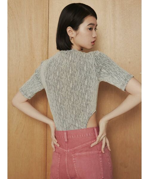 EMODA（エモダ）の「サイドオープンボディスーツ（Tシャツ/カットソー・レディース・グレー/ブラック/ホワイト・FREE）」の3枚目の写真