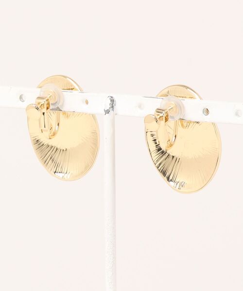 VIS（ビス）の「プレートニュアンスメタルイヤリング（イヤリング・レディース・シルバー/ゴールド・FREE）」の8枚目の写真