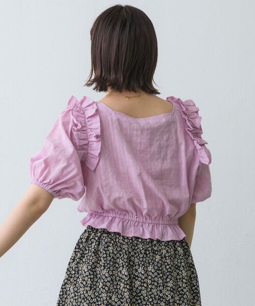 RETRO GIRL(レトロガール)の「肩フリルシャーリングBL(シャツ/ブラウス・レディース・ブラック/オフホワイト/ピンク・FREE)」の10枚目の写真