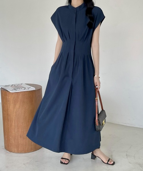 emi+（エミプラス）の「フロントタックバンドカラーフレンチスリーブロングワンピース（ワンピース・レディース・チャコールグレー/ブラック/ネイビー/アイボリー・L/M）」の8枚目の写真