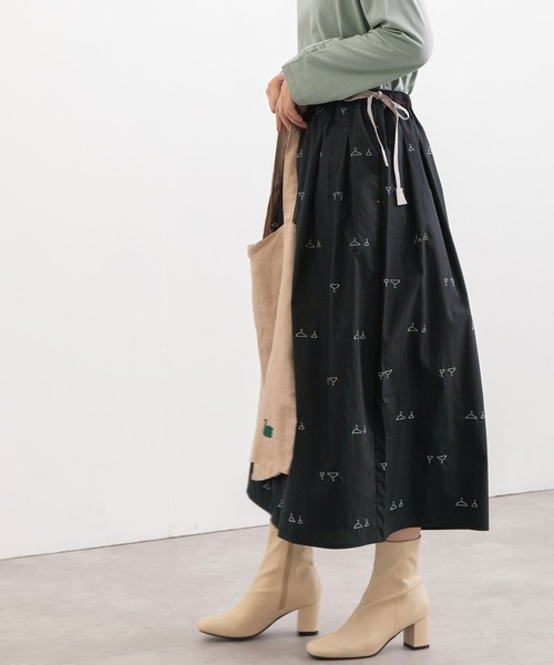 POU DOU DOU（プードゥドゥ）の「hanger刺繍ローンタックキュロット（その他パンツ・レディース・ブラック/グリーン/グレー系その他・3）」の5枚目の写真