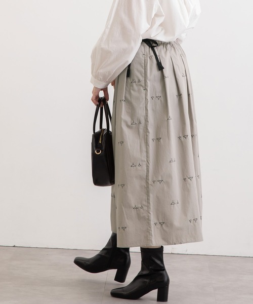 POU DOU DOU（プードゥドゥ）の「hanger刺繍ローンタックキュロット（その他パンツ・レディース・ブラック/グリーン/グレー系その他・3）」の13枚目の写真