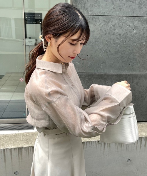 one after another NICE CLAUP（ワンアフターアナザーナイスクラップ）の「アームカバーやレイヤードスタイルも合わせやすい。マルチWAYロングシアーシャツ（シャツ/ブラウス・レディース・グレイッシュベージュ/モカ/アイボリー/ピンクベージュ/ストライプ・FREE）」の11枚目の写真