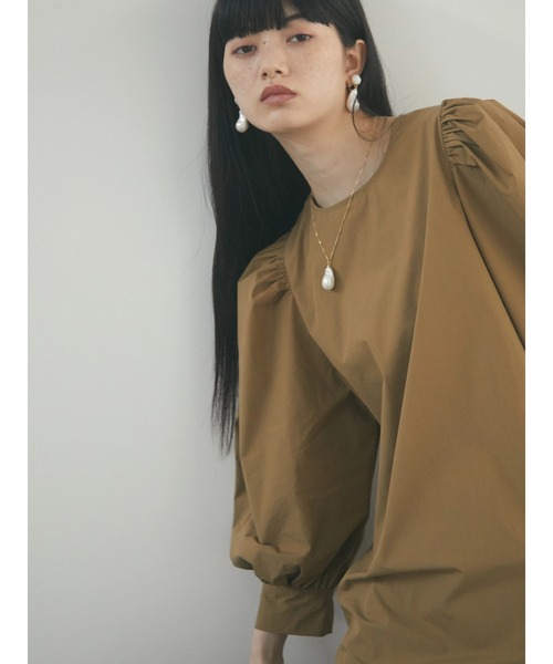 armonia（アルモニーア）の「armonia.ギャザースリーブワンピース（ワンピース・レディース・ベージュ/カーキ/ブラック・FREE）」の6枚目の写真