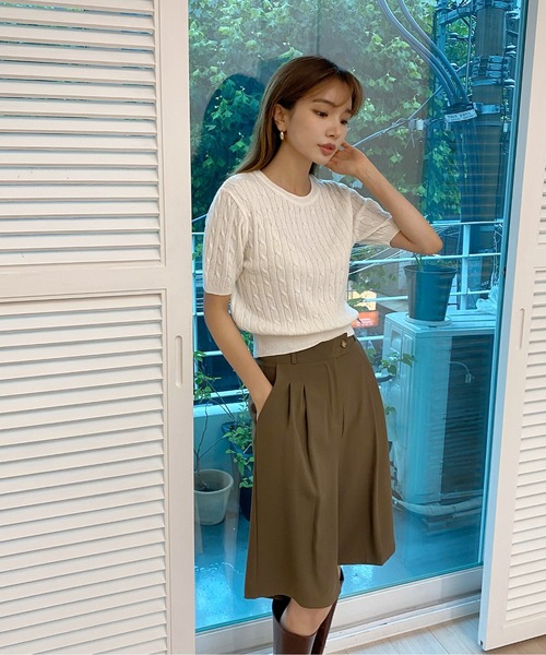 by muni:r（バイ ムニール）の「ミディワイドピンタックハーフパンツ（スラックス・レディース・ブラック/ブラウン/ダークグレー・SMALL/MEDIUM）」の20枚目の写真