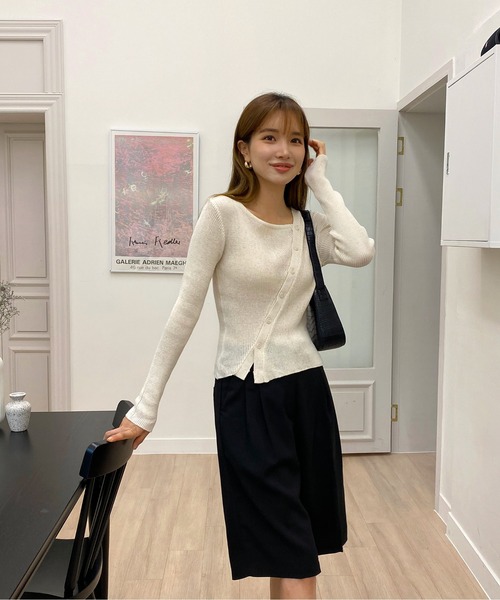 by muni:r（バイ ムニール）の「ミディワイドピンタックハーフパンツ（スラックス・レディース・ブラック/ブラウン/ダークグレー・SMALL/MEDIUM）」の14枚目の写真