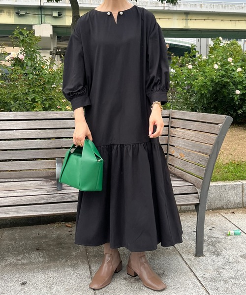 Chez toi(シェトワ)の「パールピン裾ティアードワンピース(ワンピース・レディース・ブラック/マスタード・FREE)」の22枚目の写真