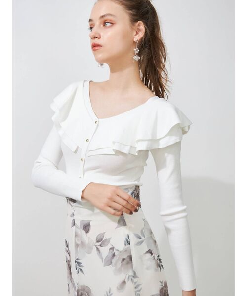 MERCURYDUO（マーキュリーデュオ）の「2WAYラッフルカーデニット（ニット/セーター・レディース・ブラック/レッド/オフホワイト/ラベンダー・FREE）」の11枚目の写真