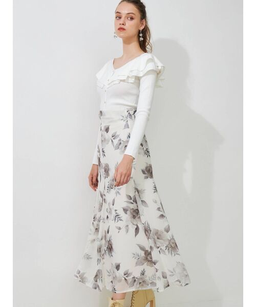 MERCURYDUO（マーキュリーデュオ）の「2WAYラッフルカーデニット（ニット/セーター・レディース・ブラック/レッド/オフホワイト/ラベンダー・FREE）」の15枚目の写真