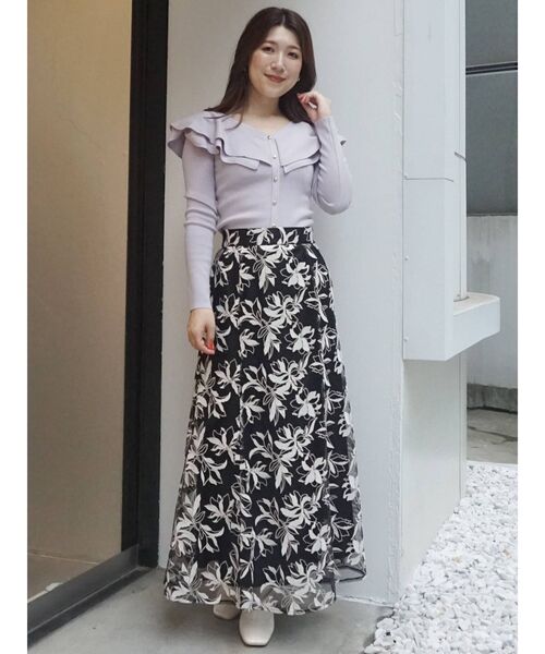 MERCURYDUO（マーキュリーデュオ）の「2WAYラッフルカーデニット（ニット/セーター・レディース・ブラック/レッド/オフホワイト/ラベンダー・FREE）」の12枚目の写真