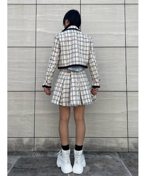 Sister Jane（シスタージェーン）の「SisterJane/シスタージェーン/Broadway Tweed Cropped Blazer（テーラードジャケット・レディース・ホワイト・SMALL/MEDIUM）」の3枚目の写真