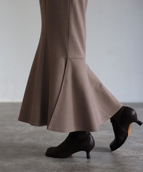 Bonjour Sagan(ボンジュールサガン)の「ストレッチマーメイドスカート(スカート・レディース・ブラック/グリーン/モカ・FREE)」の6枚目の写真