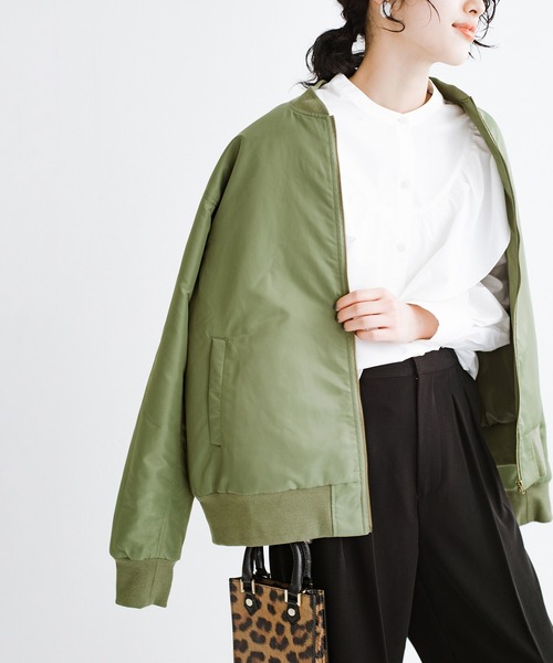 haco!(ハコ)の「あれこれ尽きない大人の悩みを全部吹っ飛ばす!今っぽ女っぽMA-1ブルゾン by que made me(MA-1・レディース・カーキ・1/2)」の7枚目の写真