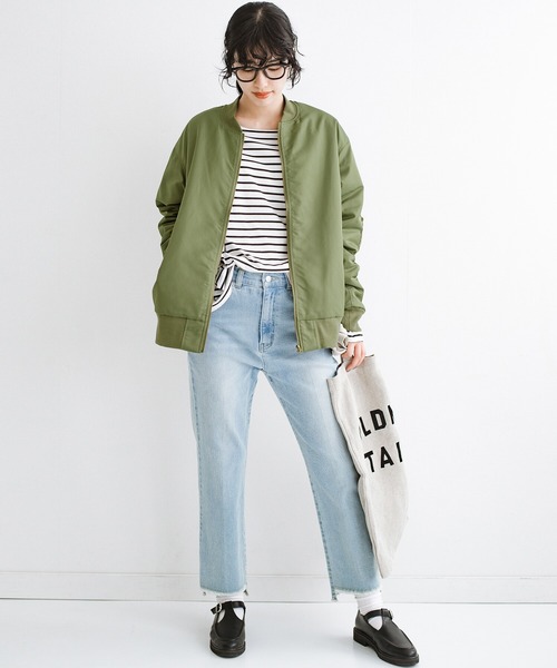 haco!(ハコ)の「あれこれ尽きない大人の悩みを全部吹っ飛ばす!今っぽ女っぽMA-1ブルゾン by que made me(MA-1・レディース・カーキ・1/2)」の3枚目の写真