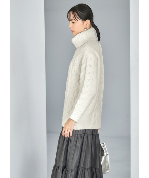 STYLE DELI(スタイルデリ)の「【LUXE】ケーブル編みボリュームニット(ニット/セーター・レディース・ライトグレー/アイボリー・FREE)」の16枚目の写真