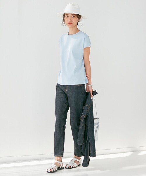 23区(ニジュウサンク)の「【CLASSY.1月号掲載】23区DENIM ストレッチ ジャケット(デニムジャケット・レディース・ネイビー系/スカイブルー系・30/34/32)」の8枚目の写真