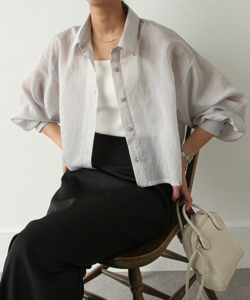 Chillfar（チルファー）の「ストライプシアーショートシャツ（シャツ/ブラウス・レディース・グリーン/ベージュ/パープル/ブルー/グレー・MEDIUM/LARGE）」の2枚目の写真