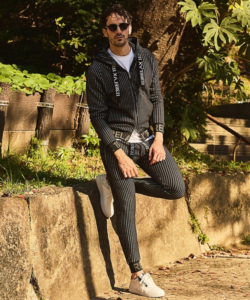 1piu1uguale3 RELAX（ウノピュウノウグァーレトレリラックス）の