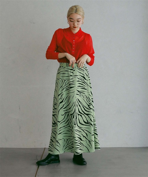 miette（ミエット）の「ゴールドボタンシアーポロニット（ニット/セーター・レディース・ネイビー/ホワイト/ライトグリーン/レッド・FREE）」の8枚目の写真