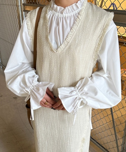 Ambre Ciel（アンブルシエル）の「マルチウェイギャザーブラウス／【WEB/EC限定商品】（シャツ/ブラウス・レディース・ライトベージュ/オフホワイト・FREE）」の3枚目の写真