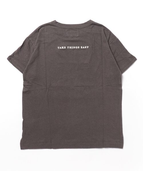 TOBILA（トビラ）の「綿麻天竺ロゴプリント半袖クルーネックTシャツ（Tシャツ/カットソー・レディース・スミクロ/ピンク/ブラウン/ホワイト・M）」の5枚目の写真