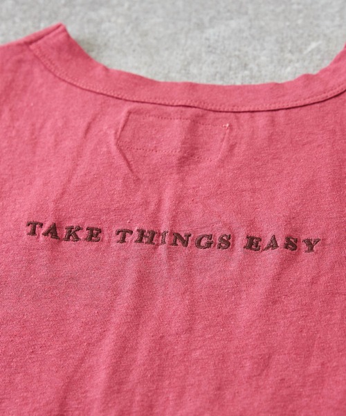 TOBILA（トビラ）の「綿麻天竺ロゴプリント半袖クルーネックTシャツ（Tシャツ/カットソー・レディース・スミクロ/ピンク/ブラウン/ホワイト・M）」の18枚目の写真