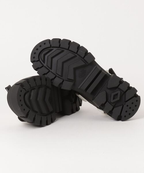 PALLADIUM(パラディウム)の「PALLADIUM/パラディウム REVOLT SANDAL ARMY/レボルト サンダル アーミー(サンダル・レディース・ブラック×ホワイト・23cm/23.5cm/24cm/24.5cm/25cm/22.5cm)」の3枚目の写真