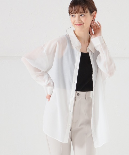 Honeys（ハニーズ）の「シアーシャツ（シャツ/ブラウス・レディース・ラベンダー/ブラック/ホワイト/ライトカーキ/グレイッシュベージュ/イエロー/ブルー/ローズ系/モカ・L/S/M）」の2枚目の写真