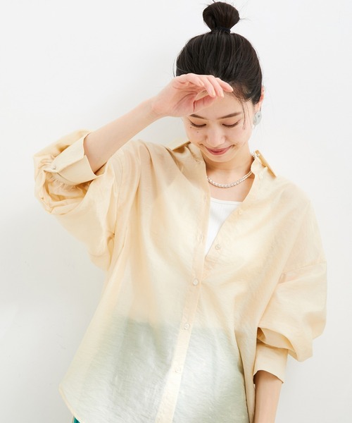 VIS(ビス)の「オーバーサイズシンプルシアーシャツ(シャツ/ブラウス・レディース・ホワイト/ブラック/サックスブルー/ベージュ系その他3・FREE)」の3枚目の写真