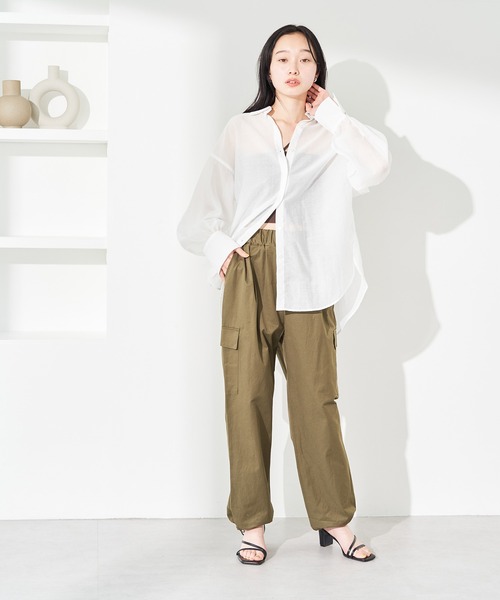 VIS(ビス)の「オーバーサイズシンプルシアーシャツ(シャツ/ブラウス・レディース・ホワイト/ブラック/サックスブルー/ベージュ系その他3・FREE)」の12枚目の写真