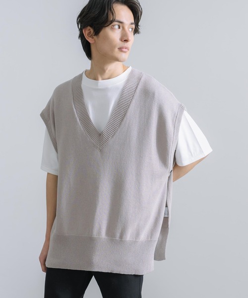 Rocky Monroe(ロッキーモンロー)の「オーバーサイズ サイドボタン サマーニットVネックベスト(ベスト・メンズ・グレイッシュベージュ/スミクロ/コーラル/グリーン・M/L)」の10枚目の写真