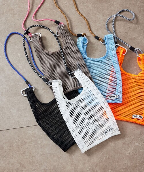 FREAK'S STORE(フリークスストア)の「【限定展開】OUTDOOR PRODUCTS×FREAK'S STORE/アウトドアプロダクツ 別注メッシュロープショルダーバッグ(ショルダーバッグ・レディース・オレンジ/チャコール/ブラック/オフホワイト/ブルー・ONE SIZE)」の9枚目の写真