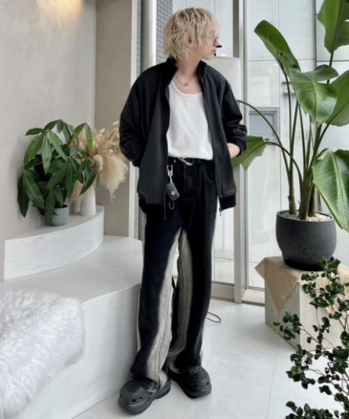 8(eight)(エイト)の「蜂 刺繍 サイドライン トラックジャケット(ジャージ・メンズ・ワイン/パープル/チャコール/サンドベージュ/ブラウン/クリーム/ブルー/ブラック/ワイン系/ブルー系その他/ブルーグリーン/グリーン/ワイン系2/ブラウン系その他・LARGE/MEDIUM)」の16枚目の写真