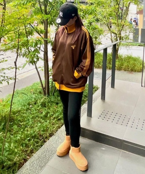 A BATHING APE トラックジャケット タイガー 虎 サイドライン 買得 A BATHING APE トラックジャケット タイガー 虎 サイド
