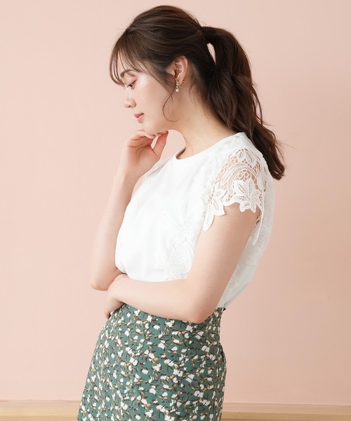 ASTORIA ODIER(アストリアオディール)の「ミラノリブ袖レースプルオーバー(Tシャツ/カットソー・レディース・ホワイト/ブラック/グリーン/グレイッシュベージュ/ラベンダー・MEDIUM)」の17枚目の写真