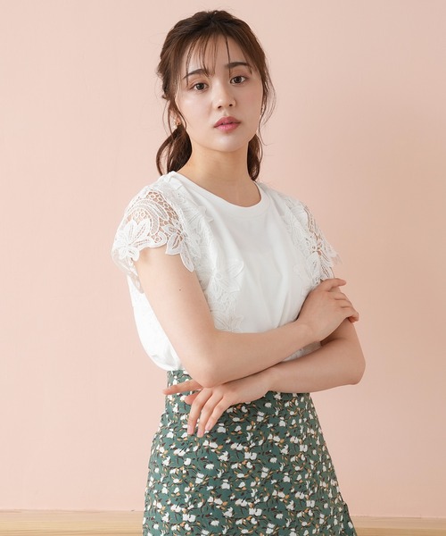 ASTORIA ODIER(アストリアオディール)の「ミラノリブ袖レースプルオーバー(Tシャツ/カットソー・レディース・ホワイト/ブラック/グリーン/グレイッシュベージュ/ラベンダー・MEDIUM)」の18枚目の写真