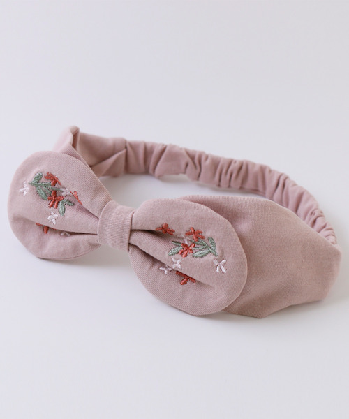 Catherine Cottage（キャサリンコテージ）の「フラワー刺繍リボンヘアバンド（ヘアバンド・キッズ・ピンク/ホワイト・FREE）」の11枚目の写真
