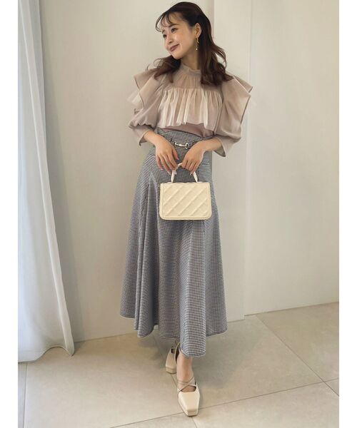 dazzlin（ダズリン）の「シアーチュールインフリルトップス（シャツ/ブラウス・レディース・ピンク/グレー/オフホワイト・FREE）」の15枚目の写真