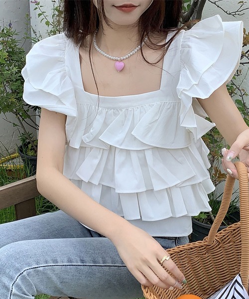 meJane(ミージェーン)の「スクエアネックフリルクロップドブラウス(Tシャツ/カットソー・レディース・ホワイト・FREE)」の1枚目の写真