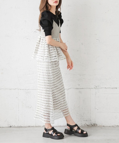 AMELY(エミリー)の「メッシュフレアセットアップ(セットアップ・レディース・ブラック/グレイッシュベージュ/ダークブラウン/ネイビー・M/L)」の10枚目の写真