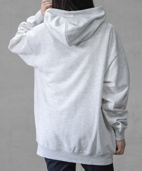 GLOVE HOUSE（グローブハウス）の「【a】TC裏毛 ワンポイント刺繍 スピンドル配色 HOODIE（パーカー・メンズ・ブルー/アッシュグレー/ネイビー/ホワイト/マルチ・X-LARGE/MEDIUM/LARGE）」の8枚目の写真