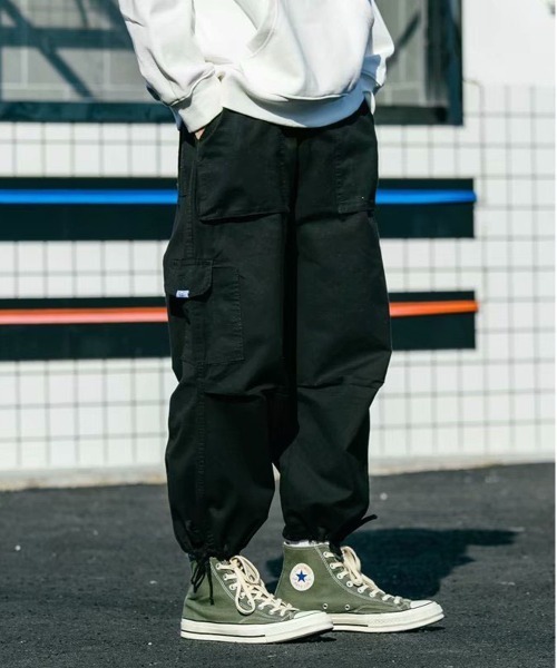 NEW GENTLEMAN（ニュージェントルマン）の「ブロッケン ワイドストレート バルーンカーゴパンツ（カーゴパンツ・メンズ・ベージュ/ブラック/オリーブ・S/M/L）」の2枚目の写真