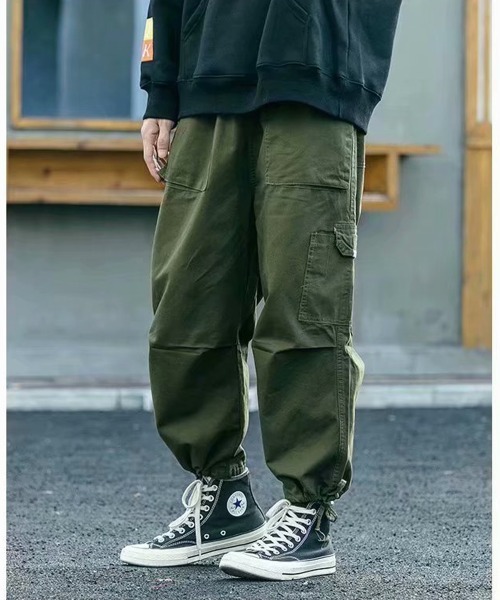 NEW GENTLEMAN（ニュージェントルマン）の「ブロッケン ワイドストレート バルーンカーゴパンツ（カーゴパンツ・メンズ・ベージュ/ブラック/オリーブ・S/M/L）」の7枚目の写真